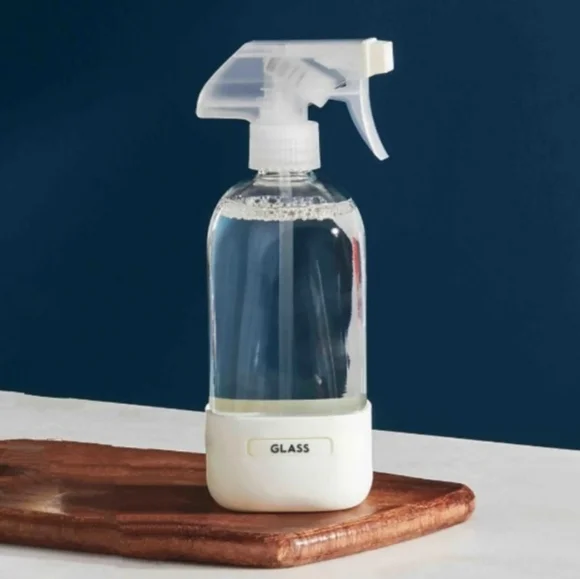 Grove Co Collaborative Glass Spray Bottle with Brilliant White Silicone Sleeve - Picture 2 of 12